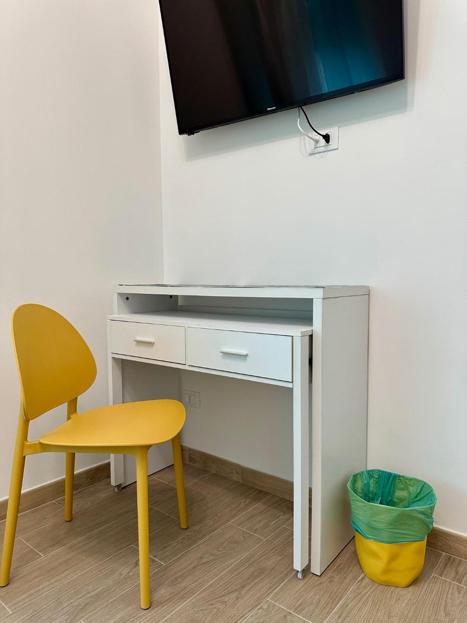 Monti Tiburtini Roma Guest House Bagian luar foto