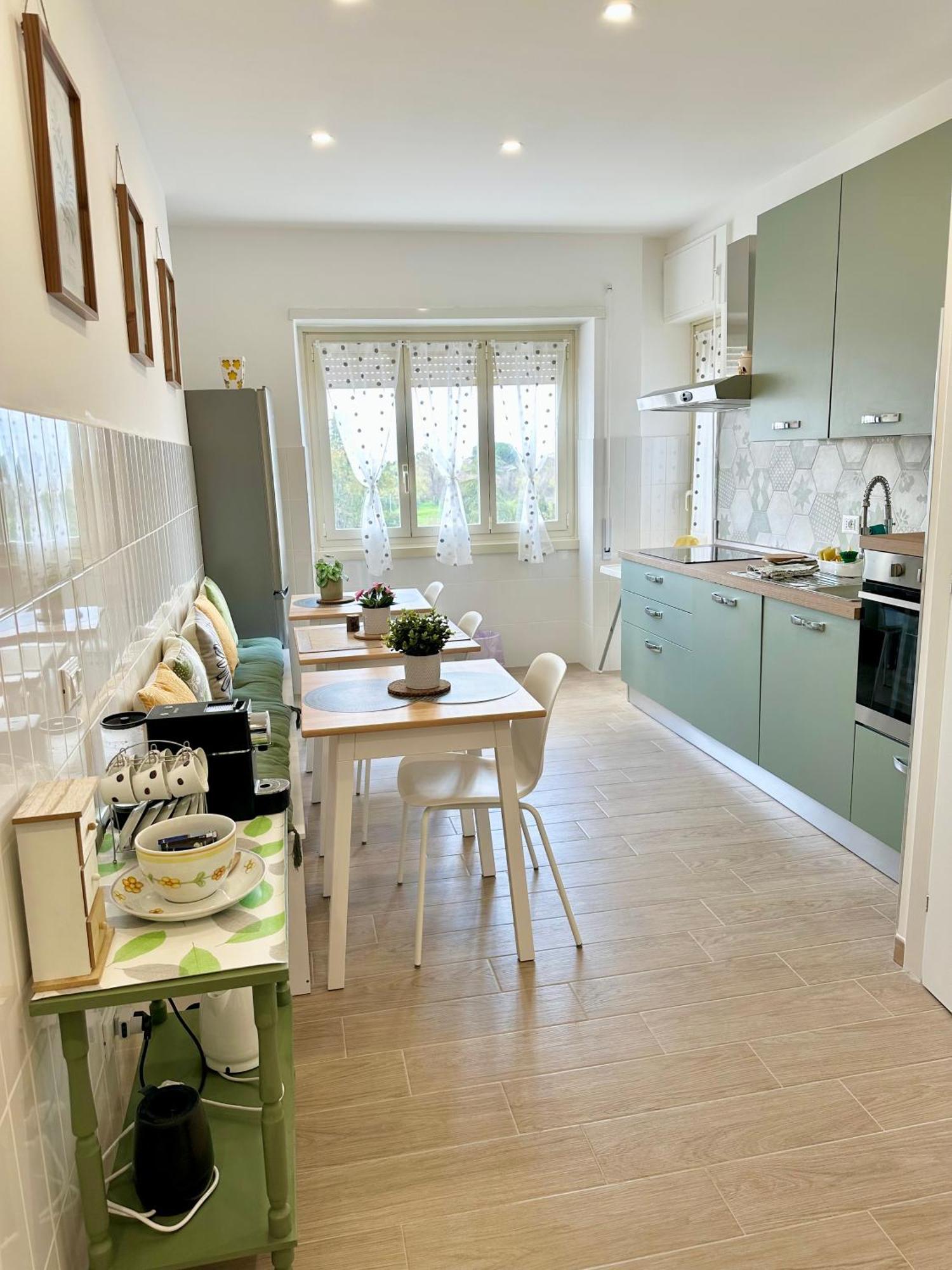 Monti Tiburtini Roma Guest House Bagian luar foto